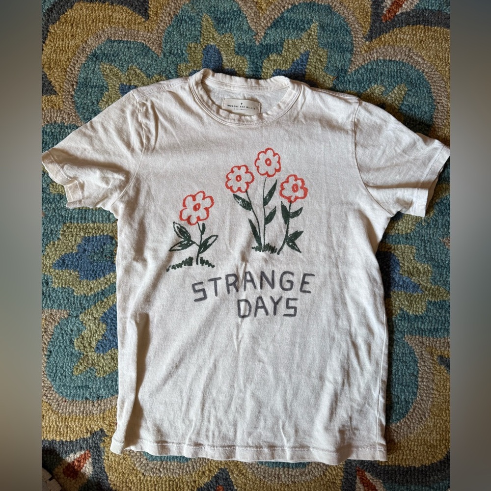 Imogene and Willie Strange Days T-Shirt xxs NWOT - Picture 3 of 3